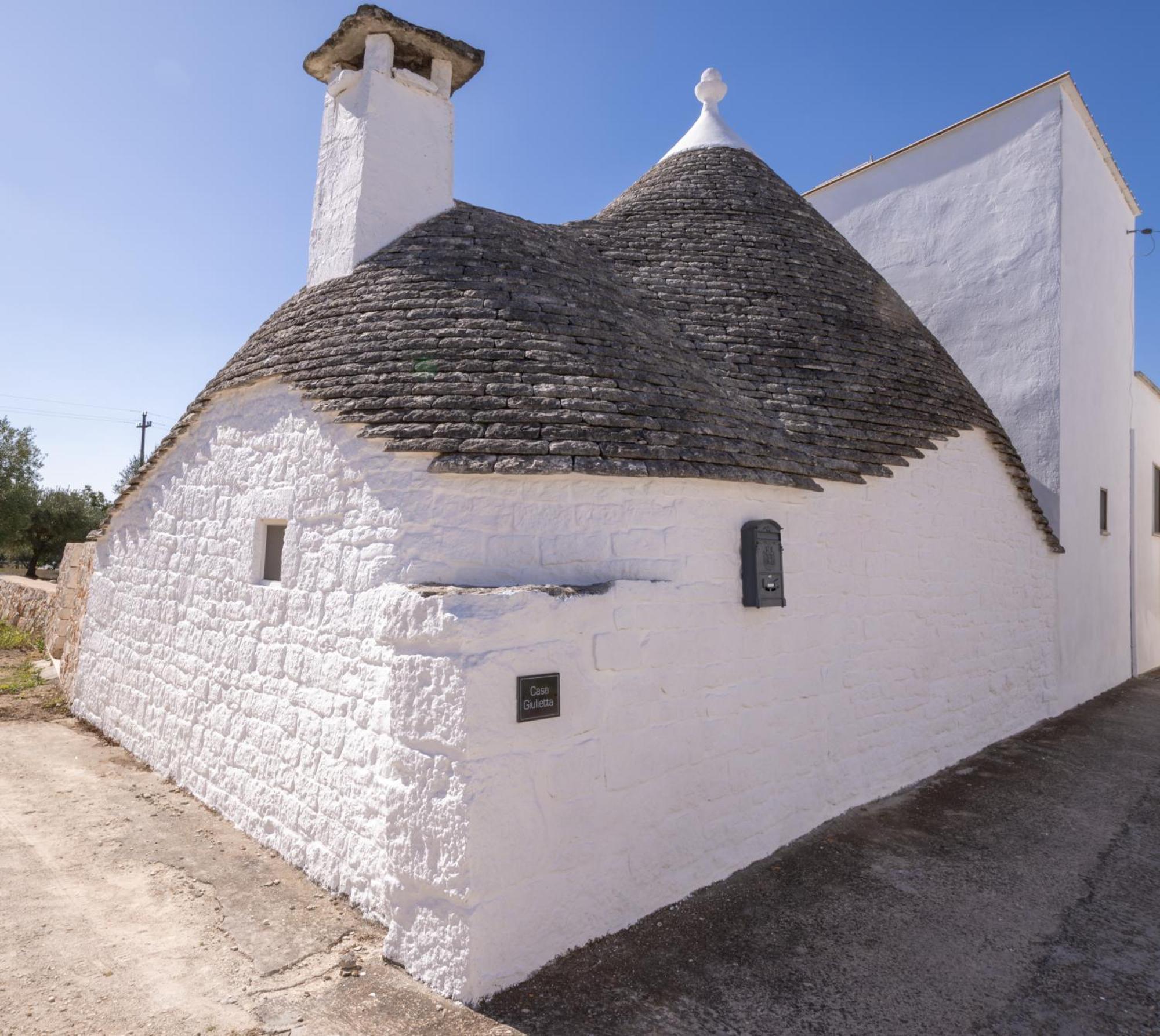 Villa With Trullo And Pool, Alberobello Dış mekan fotoğraf